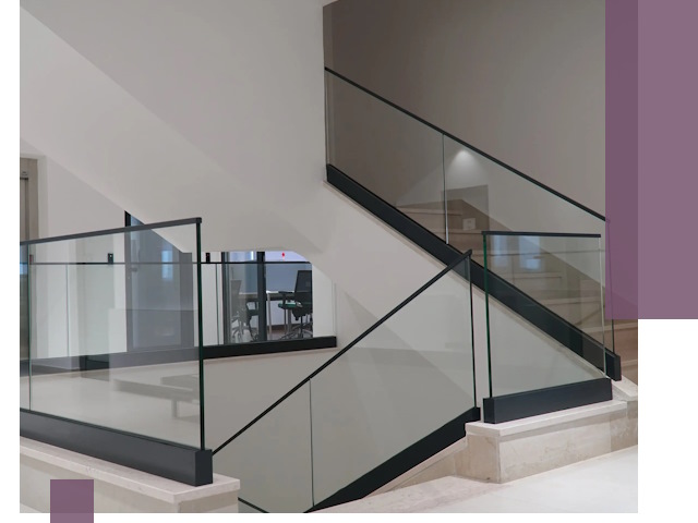 Стеклянные перила премиум-класса с установкой в Учалах